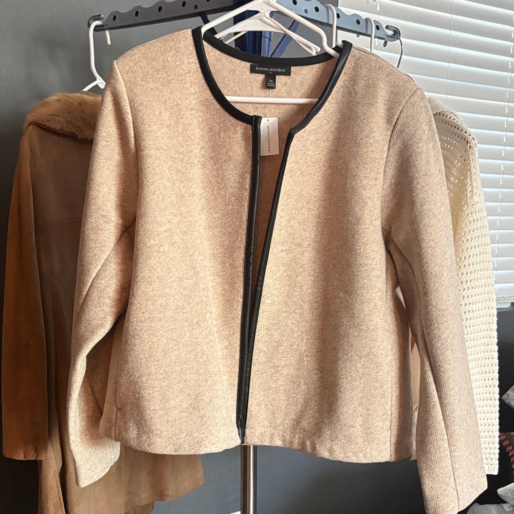 Banana Republic Tan Marbled Jacket with Brown Accents